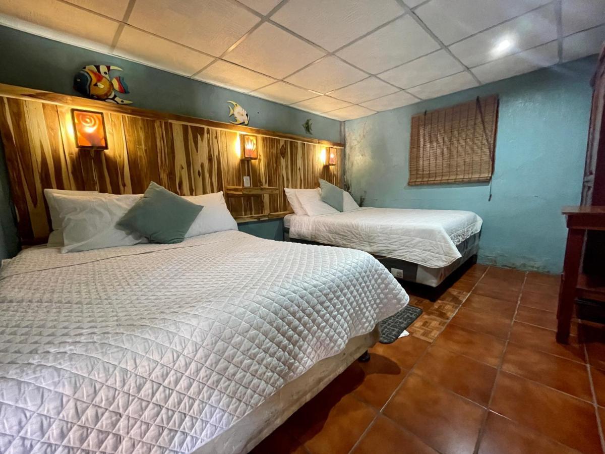 Johnnys Place Hotel Monterrico Exteriér fotografie